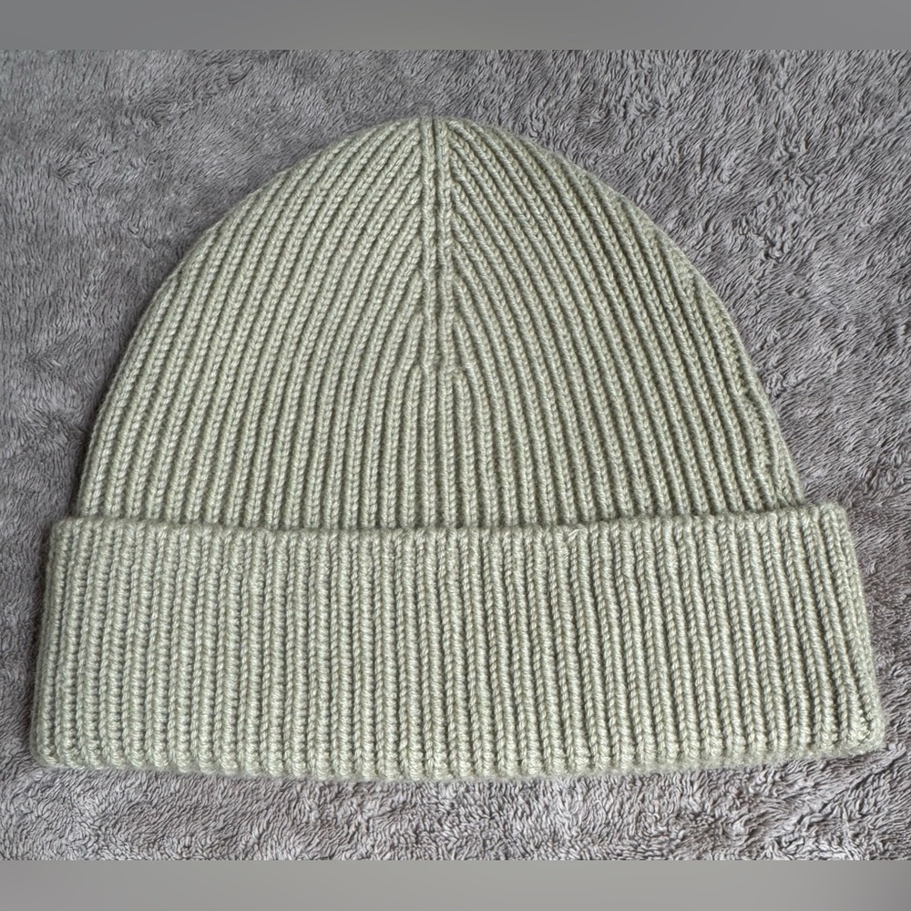 NEW🔥BURBERRY EKD Cashmere Beanie🔥 - Picture 3 of 5